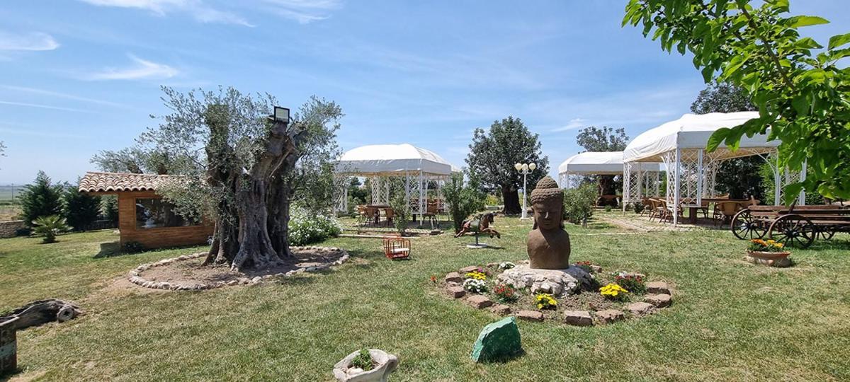 Masseria Milu' Сипонто Екстериор снимка