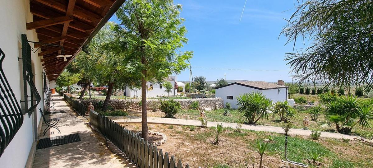 Masseria Milu' Сипонто Екстериор снимка