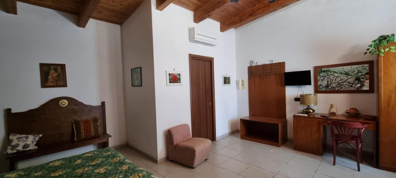 Masseria Milu' Сипонто Екстериор снимка
